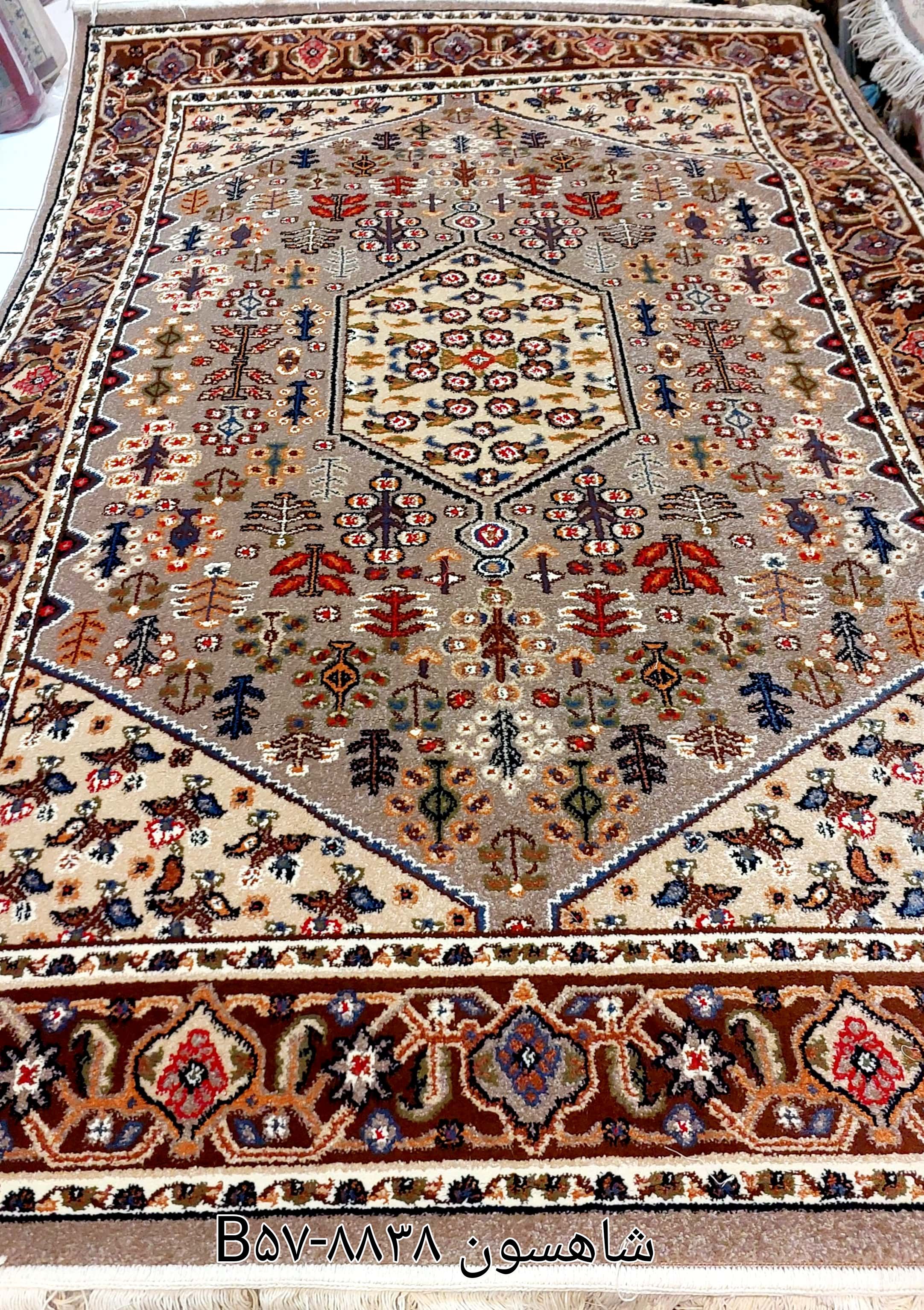 فرش 2/30*1/5   ستاره کویر یزدگروه شاهسون