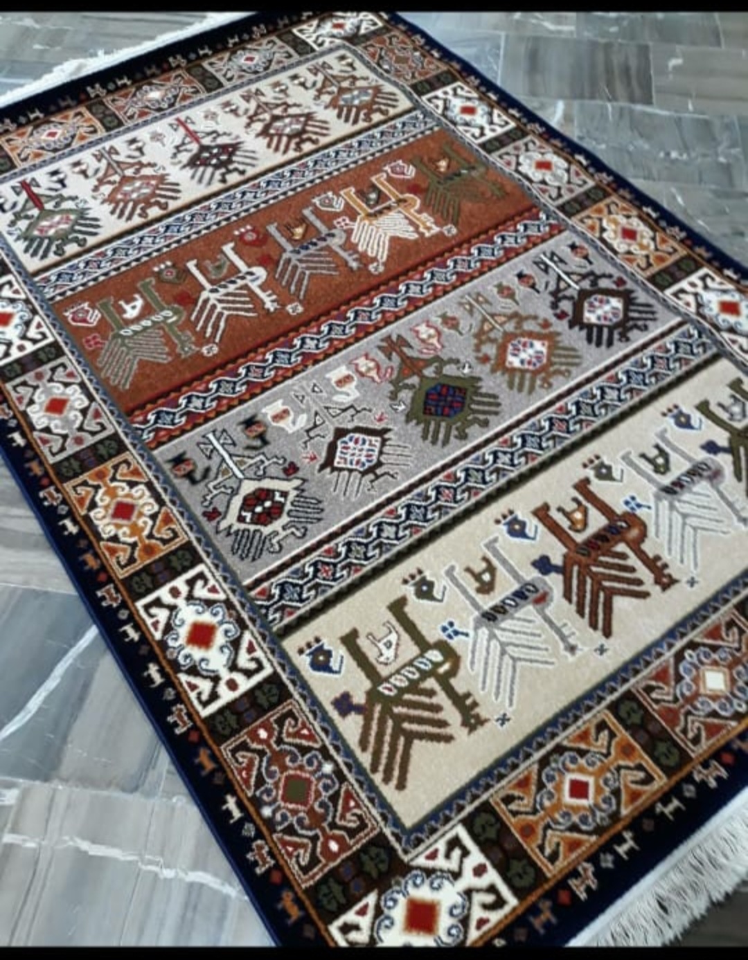 فرش ماشینی 6 متری طرح ستاره کویر یزد، گروه شاهسون